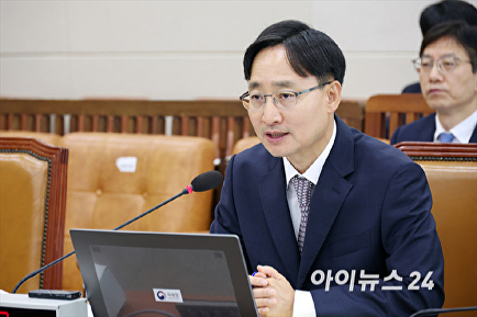 답변하는 임광현 국세청장 후보자