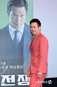 '소주전쟁' 출연하는 할리우드 배우 바이런 만