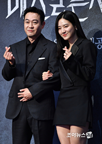 박용우-박주현 '긴장감 느껴지는 아빠와 딸'