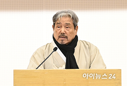 개회사하는 이해학 겨레살림공동체 이사장