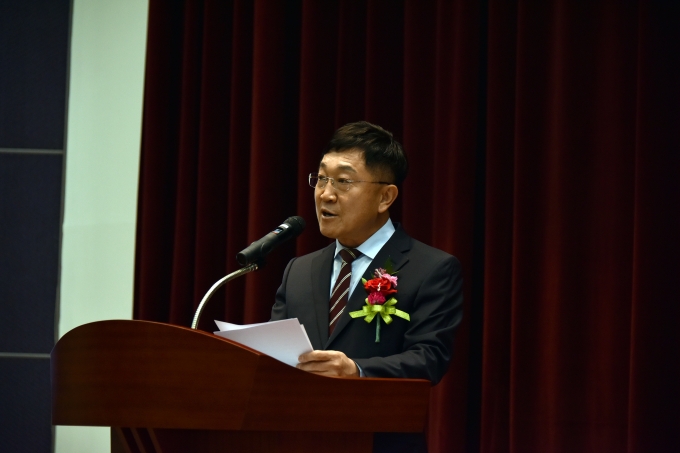 신형식 한국기초과학지원연구원장이 2일 열린 취임식에서 취임사를 하고 있다. [KBSI]