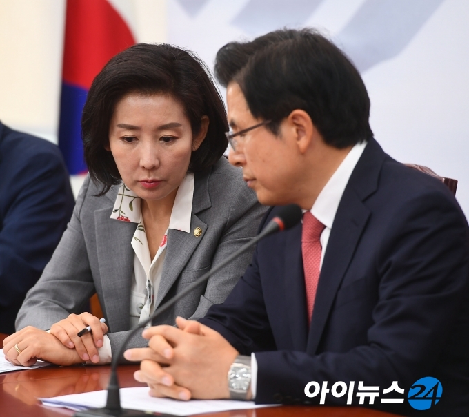 자유한국당 황교안 대표와 나경원 원내대표 
