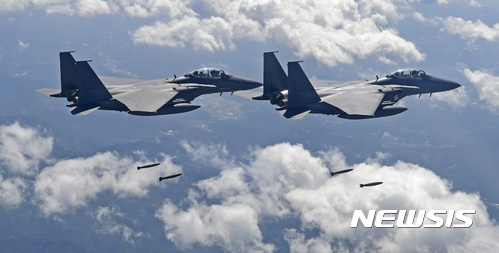 공군 F-15K 전투기. [뉴시스]