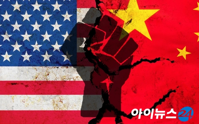 미국과 중국의 무역갈등이 격렬해지면서 중국증시가 연일 하락세다. [그래픽=아이뉴스24 DB]