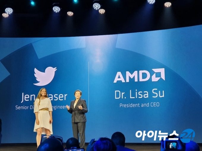 트위터와의 협업을 발표하는 리사 수(우측) AMD CEO.