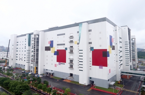 LG디스플레이 중국 광저우 공장 모습. 내년부터 8.5세대 대형 OLED 패널 생산라인이 본격 가동될 예정이다.   [사진=LG디스플레이]