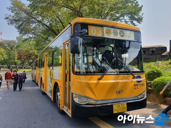 지난해 5월 1일 서울의 시내버스에서 공공와이파이 서비스가 개시됐다.