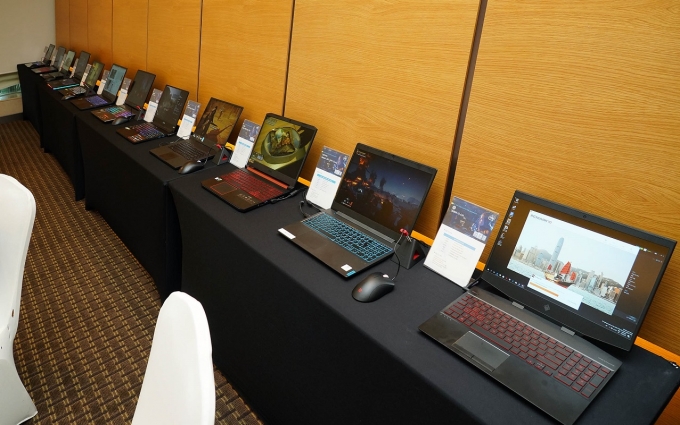 인텔이 최근 공개한 '아테나 프로젝트' 적용 노트북들의 모습. [출처=인텔]