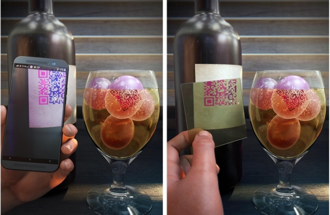 병과 유리잔에 부착된 편광 컬러 디스플레이의 구동 이미지 [GIST]