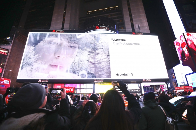 현대자동차, 美 뉴욕 타임스퀘어에서 BTS와 함께 한 글로벌 수소 캠페인 영상 공개.