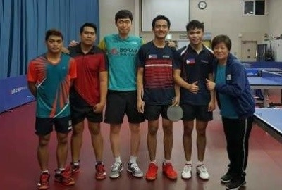 지난해 보람할렐루야 탁구단에서 전지훈련을 하던 필리핀 대표팀의 모습. 맨 오른쪽이 권미숙 필리핀대표팀 감독, 왼쪽에서 세 번째가 이정우 코치. 
