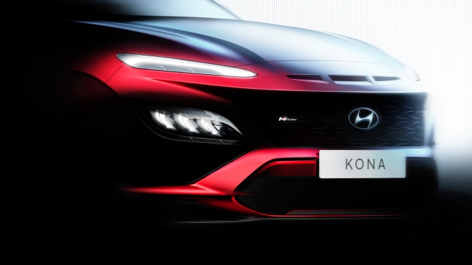 현대자동차가 오는 10월 출시 예정인 코나 상품성 개선 모델 '더 뉴 코나'의 외장 티저 이미지를 공개했다. [현대자동차]