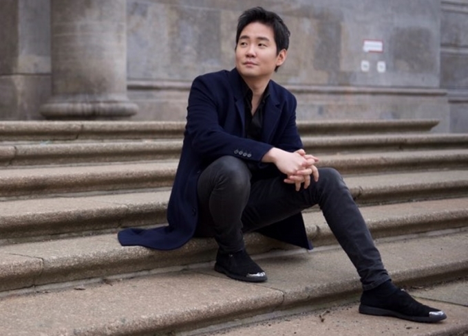 임동혁이 창단 5주년을 맞이하는 ‘트리니티필하모닉오케스트라’와 오는 10월 19일 롯데콘서트홀에서 협연한다.