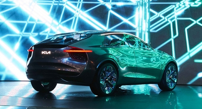 기아차가 지난해 3월 제네바 국제 모터쇼에서 공개한 크로스오버 전기차 콘셉트카 '이매진 바이 기아(Imagine by KIA)'. [기아자동차]