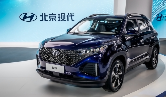 중국에서 처음 공개되니 중국 전략형 중형 SUV ix35의 페이스리프트모델 [현대자동차]