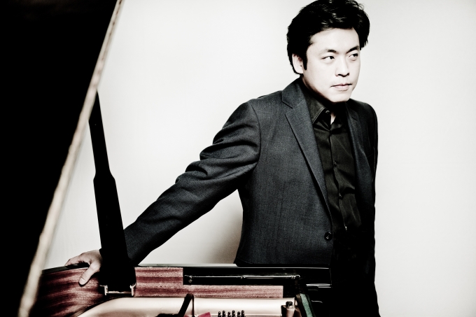 피아니스트 김선욱이 오는 1월 11일 롯데콘서트홀에서 베토벤 후기 피아노 소나타 리사이틀을 연다.