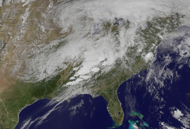 ▲2011년 '슈퍼 아웃브레이크' 토네이도. 2011년 4월 25일부터 28일까지 미국 남부, 중서부, 북동부 지역에서 동시다발적으로 발생했다.  [NOAA]
