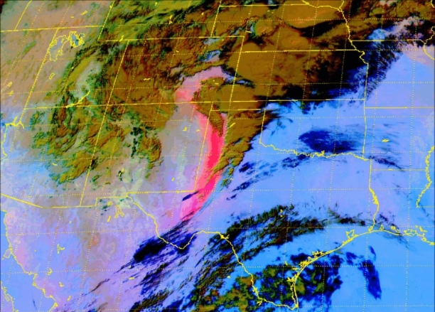 ▲2017년 미국에서 텍사스 크기에 맞먹는 먼지 폭풍이 일었다. 텍사스 전체가 큰 고통을 받았다. [NOAA]