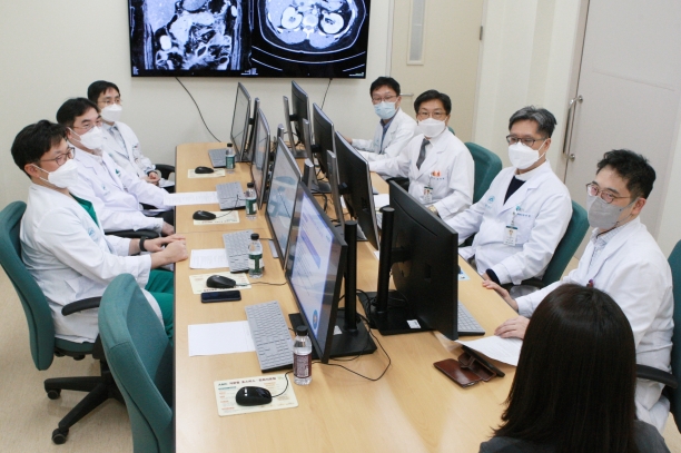 서울아산병원 암병원 담도와 췌장암센터 의료팀이 췌장암 환자를 통합 진료하고 있다. [서울아산병원]