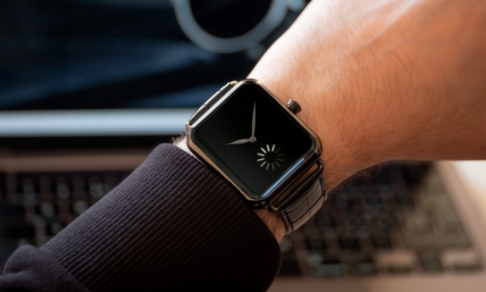 스위스 시계 제조사 에이치 모저앤씨가 선보인 3천400만원 가격의 '스위스 알프 워치' 최종 업그레이드 버전 [에이치 모저앤씨]