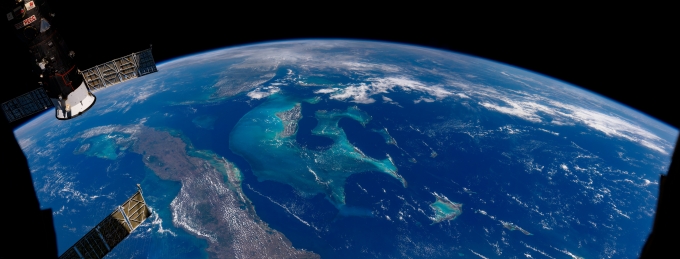 ISS에서 촬영한 카리브 해의 푸르고 푸른 지구. [사진=NASA]