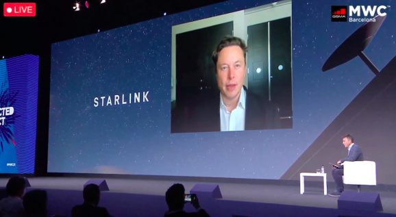 엘런 머스크는 스타링크 위성통신망사업에 최대 300억달러 투자가 필요하다고 설명했다 [사진=MWC]