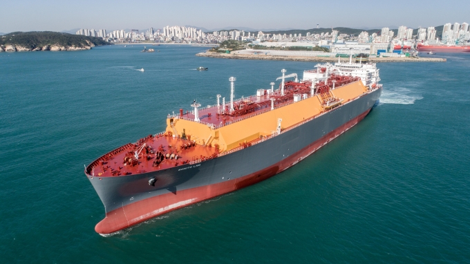 한국조선해양이 라이베리아 소재 선사로부터 2천155억원 규모의 초대형 LNG 운반선 1척을 수주했다. [사진=현대중공업그룹]