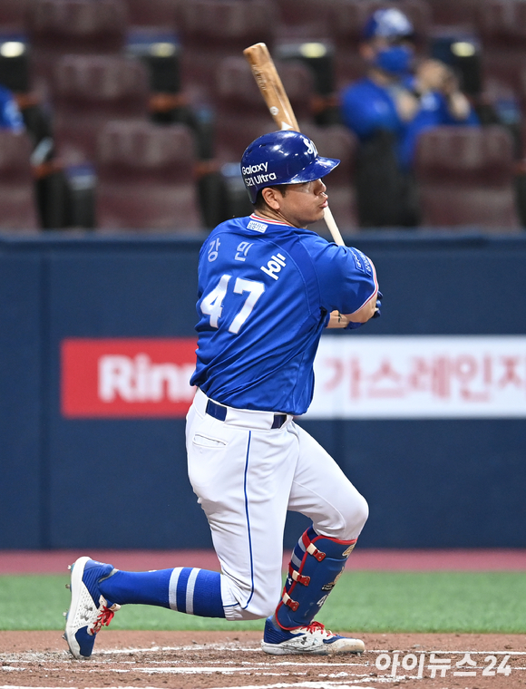 삼성 라이온즈 '안방마님' 강민호가 '2021년 신한은행 SOL KBO 올스타전 베스트 12'에서 최다 득표 선수가 됐다. [사진=김성진 기자]