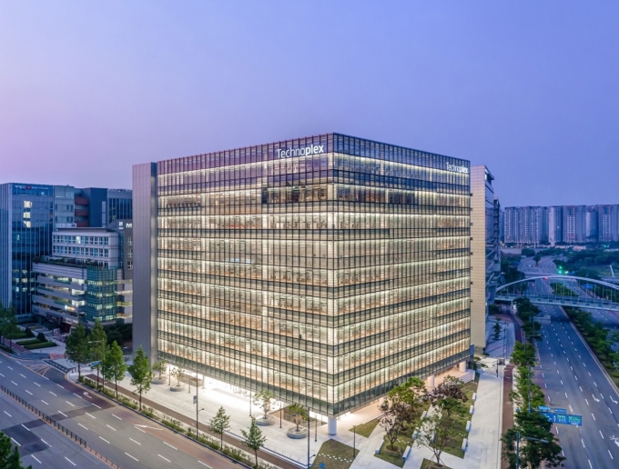 한국타이어앤테크놀로지가 신사업 컨설팅과 투자를 위한 자회사 '인베스트앤비욘드 코퍼레이션'을 설립했다. 사진은 한국타이어앤테크놀로지 본사 건물이다. [사진=한국타이어앤테크놀로지]