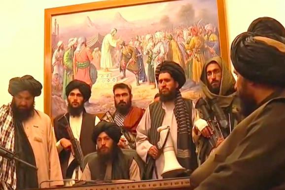 탈레반 지휘부가 아프가니스탄 대통령궁을 장악했다 [사진=알자지라]