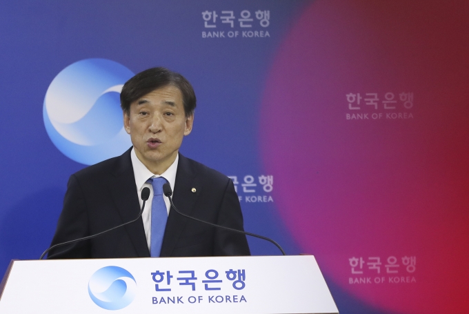 18일 한국은행은 오는 5월 참가신청을 시작으로 제17회 2019 한은 통화정책 경시대회를 열고 수상 팀에게는 이주열 한은 총재(사진)의 표창장과 장학금을 수여한다고 밝혔다. [사진=뉴시스]