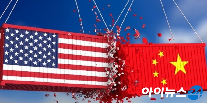 지난 10일(현지시간) 미국은 예고대로 2천억달러 규모, 5천700여개 중국산 수입품에 대한 추가 관세율을 기존 10%에서 25%로 인상했다.  [사진=아이뉴스DB]
