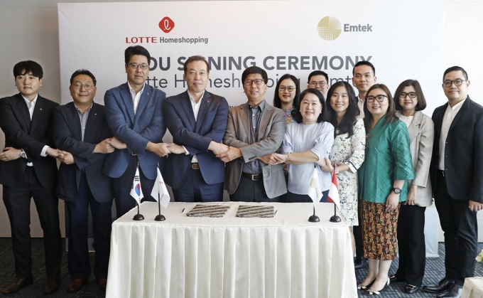 롯데홈쇼핑이 인도네시아 엠텍과 전략적 업무협약을 체결했다. [사진=롯데홈쇼핑]