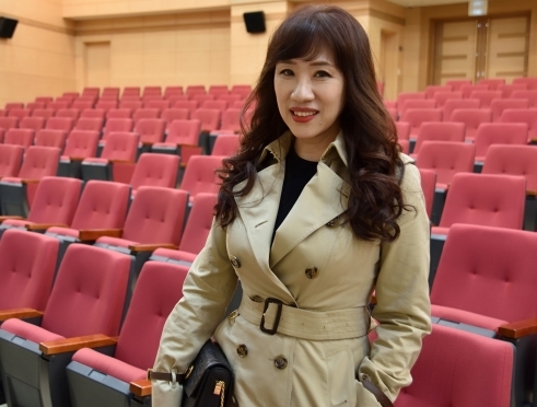 작곡가 정애련의 한국가곡으로만 만든 뮤지컬 '그래도, 지금은 봄'이 1월7일 광주서 공연된다.