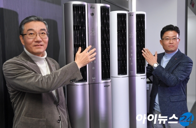 (왼쪽부터) LG전자 에어솔루션사업부장 이감규 부사장, 한국B2B마케팅담당 임정수 담당