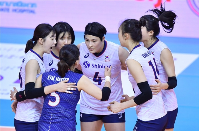  한국여자배구대표팀이 2020도쿄올림픽 본선에서 개최국 일본과 함께 A조에 편성됐다. /사진=국제배구연맹(FIVB)