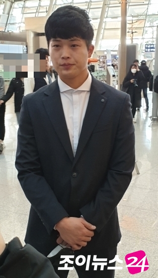 키움 히어로즈 외야수 박준태가 지난달 31일 인천국제공항을 통해 대만 가오슝으로 출국하기 전 인터뷰를 하고 있다. [사진=조이뉴스24]