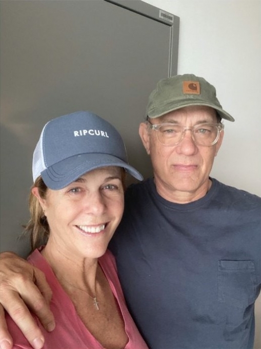 톰 행크스는 13일 자신의 SNS에 아내 리타 윌슨과 찍은 사진을 올렸다.[사진=톰 행크스 SNS]