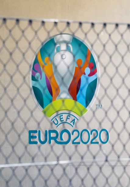유럽축구연맹(UEFA)이 18일(한국시간) 2020 유럽축구선수권대회(유로2020)의 개최를 1년 연기했다. [사진=뉴시스]