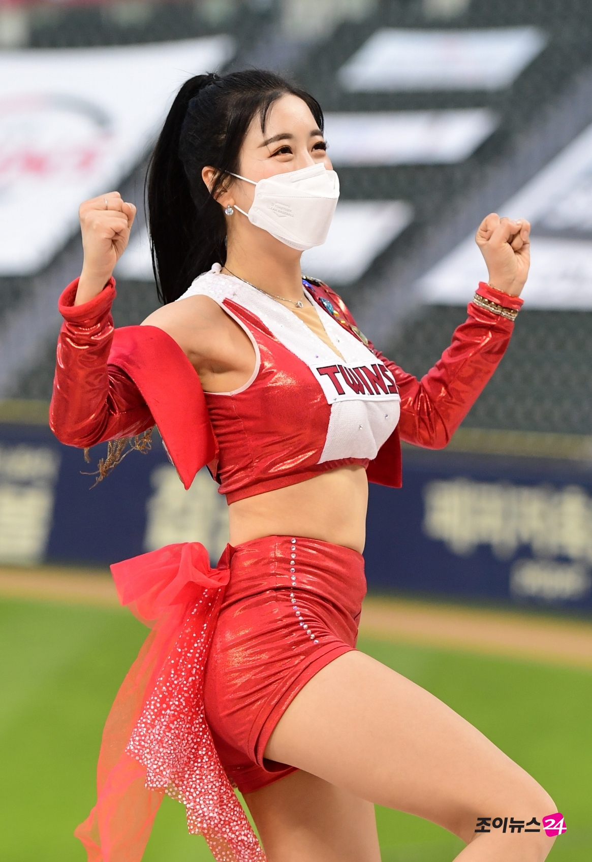 조이HD]치어리더 장세희, '흔들어 주세요'