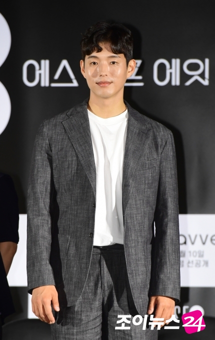 배우 하준이 8일 오후 서울 용산구 용산 CGV에서 열린 시네마틱드라마 'SF8'(에스 에프 에잇) 제작발표회에 참석하고 있다. 