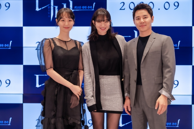 배우 이유영, 신민아, 이규형이 영화 '디바' 제작보고회에 참석했다. [사진=메가박스중앙플러스엠]