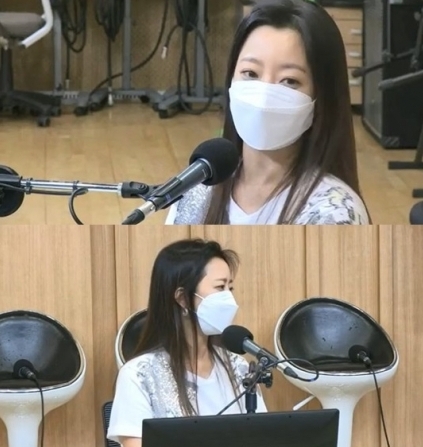 배우 김희선이 SBS 파워FM '두시 탈출 컬투쇼' 게스트로 출연했다.  [사진 = SBS 파워FM '두시 탈출 컬투쇼']
