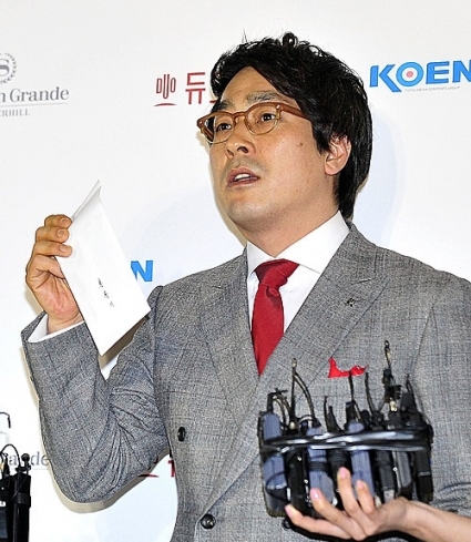 개그맨 김한석이 18일 MBC라디오 '김종배의 시선집중'에 출연했다. [사진=뉴시스]