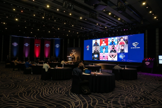 2021년 KBO 신인드래프트 2차 지명회의가 21일 오후 언택트 방식으로 진행됐다.  [사진=한국야구위원회(KBO)]