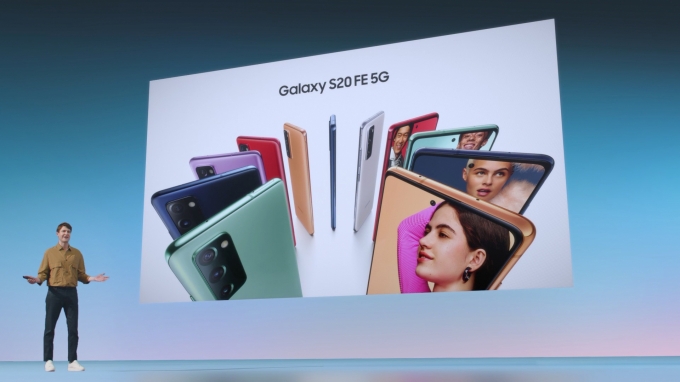 삼성전자는 23일 온라인을 통해 '모든 팬들을 위한 삼성 갤럭시 언팩(Samsung Galaxy Unpacked for Every Fan)'을 열고, 갤럭시S20 FE를 공개했다. [사진=삼성전자]