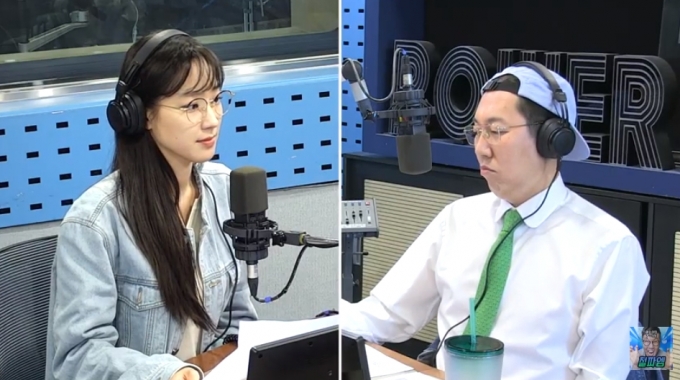 주시은 아나운서가 SBS '김영철의 파워FM'에 출연했다.  [사진='철파엠' 공식 유튜브 ]