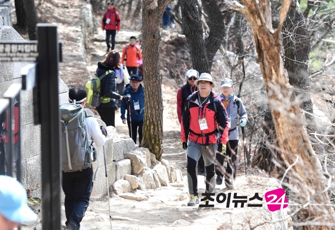 조이뉴스24 주최 산악인 홍성택과 함께하는 희망찾기 등산 트레킹 교실  [사진=정소희 기자]
