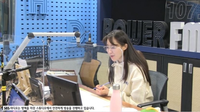 주시은 아나운서가 '김영철의 파워FM' 스페셜 DJ로 활약 중이다. [사진=SBS]