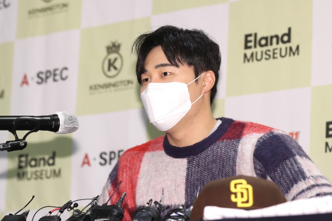 2021시즌부터 메이저리그 샌디에이고 파드레스에서 뛰게 되는 김하성이 8일 기자회견을 열어 입단 소감과 각오, 목표 등에 대해 밝혔다. [사진=에이스펙코퍼레이션]